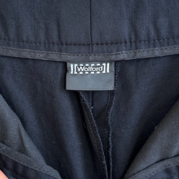 WOLFORD • Wool Cropped Pants with Cuffed Hem in Black - Picture 9 of 10